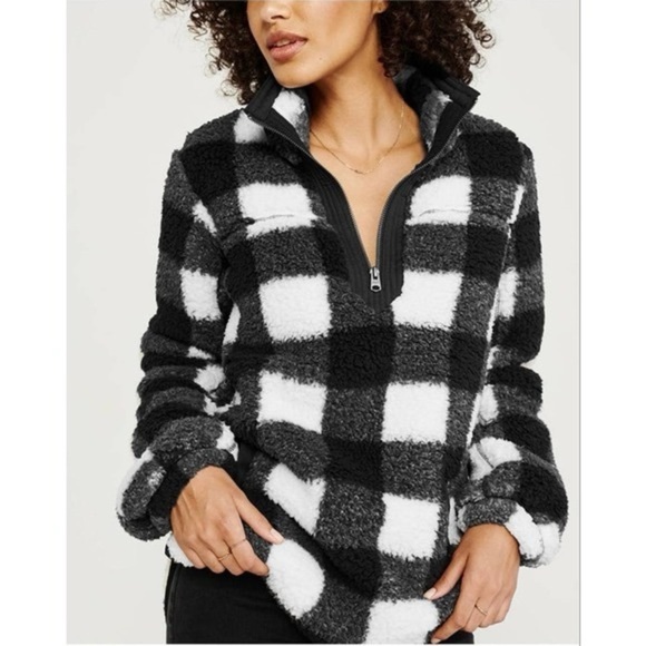 Abercrombie & Fitch The Essential A&F Sherpa Fleece Black White Buffalo Plaid S - Picture 2 of 16